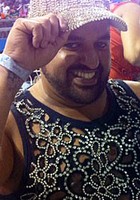 Empresário gasta R$ 8 mil em cristais  (Flávia Mantovani/G1)