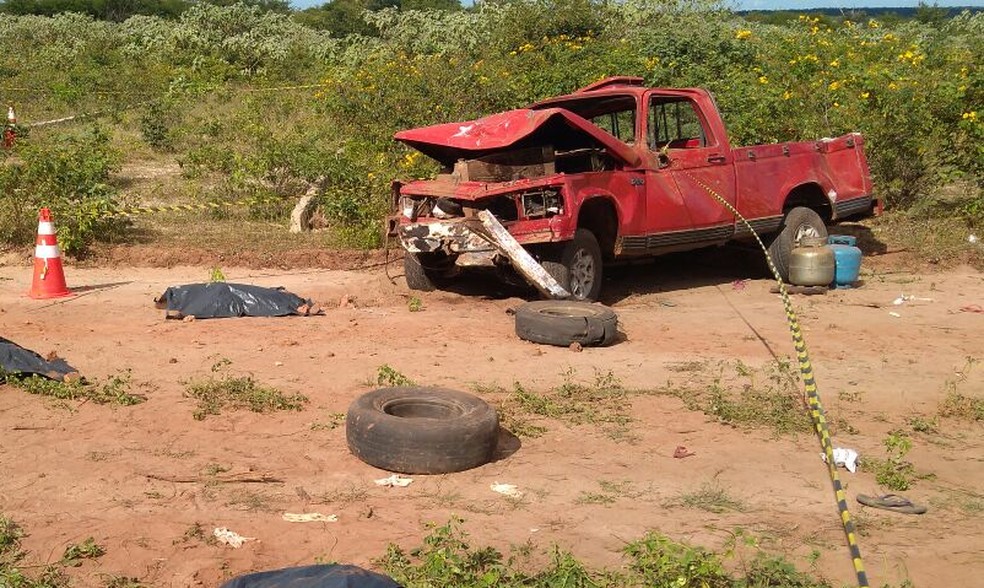 Acidente deixou cinco mortos na PI-213 (Foto: Divulgação/Polícia Civil)