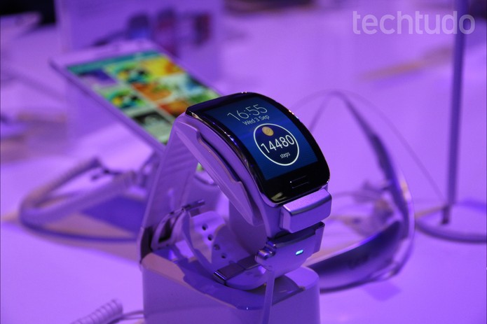 Gear S: o novo smartwatch da Samsung (Foto: Fabricio Vitorino/TechTudo)