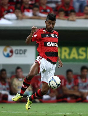 Léo Moura dá receita para vitória fora: 