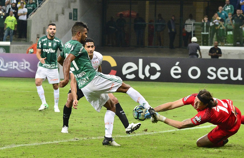  Palmeiras perde Thiago Santos para enfrentar o Vitória; Felipe Melo é opção