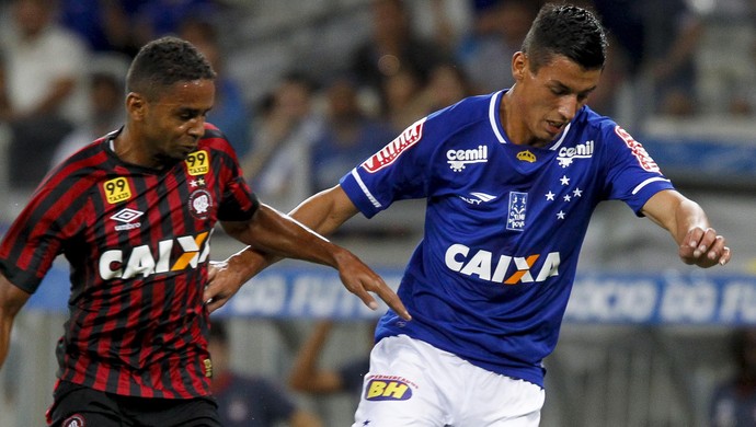 Deivid; Atlético-PR; Marciel; Cruzeiro (Foto: Washington Alves/Light Press)