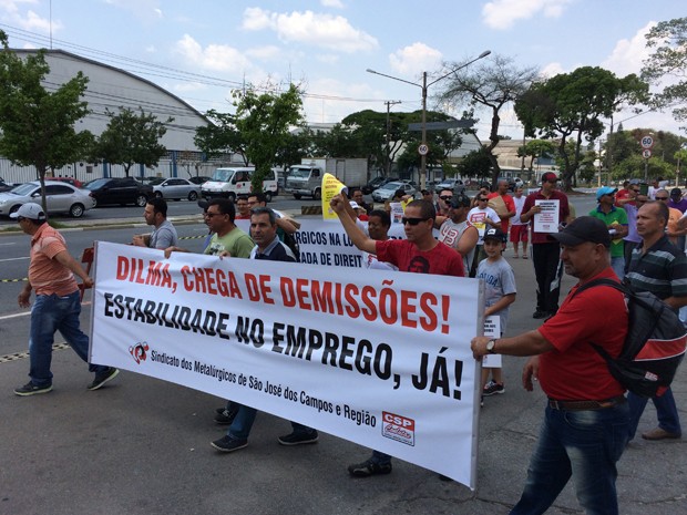 Metalúrgicos fazem ato em frente ao Anhembi  (Foto: Reprodução)