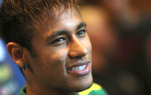 Neymar coletiva Seleção Brasileira (Foto: Mowa Press)