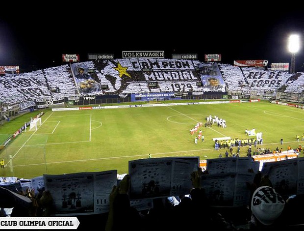 O Canto das Torcidas on X: Mosaico da torcida do Olimpia ontem, vs  Guaraní. no jogo em que o clube alvinegro conquistou o título nacional de  número 42.  / X