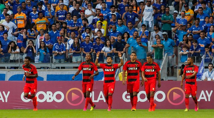 Cruzeiro x Sport (Foto: Agência Estado) Cruzeiro x Sport (Foto: Agência Estado)