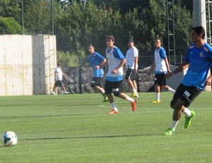 Santos - Treino - Barcelona (Foto: Lincoln Chaves)