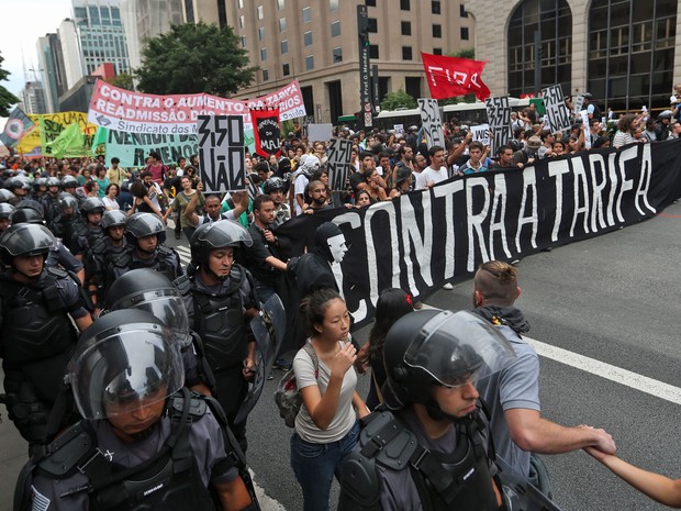 Manifestação MPL Avenida Paulista (Foto: J. F. Diorio/Estadão Conteúdo) Manifestação MPL Avenida Paulista (Foto: J. F. Diorio/Estadão Conteúdo)