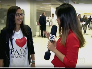 Jovem com camiseta &quot;I love Papa&quot; (Foto: Reprodução/TV Globo)