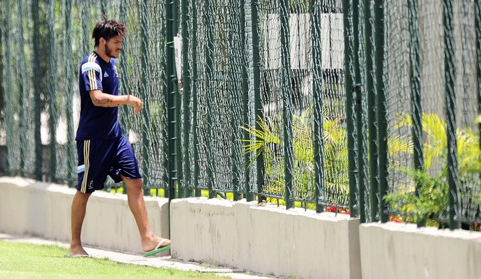 Operado em janeiro, Leandro volta a correr e planeja retorno ao Verdão