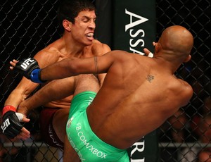UFC  152 Demetrious Johnson e Joseph Benavidez (Foto: Agência Getty Images)