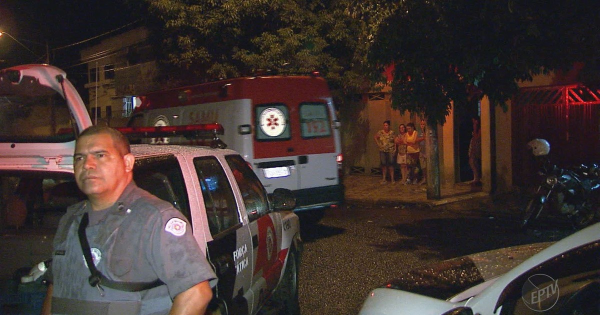 G1 - Homem é encontrado morto em praça na Vila Tibério em Ribeirão