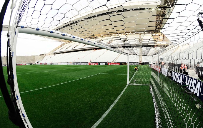 Corinthians espera reduzir gastos para pagar R$ 5 milhões por mês da Arena