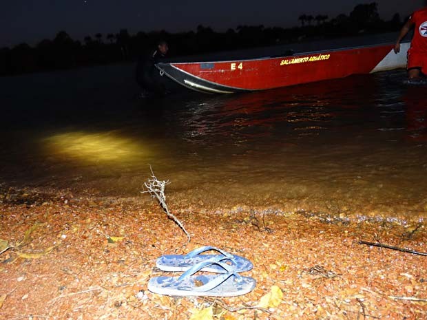 G1 Bombeiros acham corpo de homem que se afogou em lago em Brasília