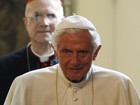 Cardeal Bertone, nº 2 do Vaticano, denuncia 'ferozes' ataques ao Papa