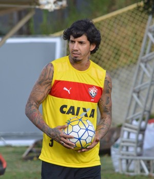 victor ramos; victor ramos vitória (Foto: Francisco Galvão/ECV/Divulgação) victor ramos; victor ramos vitória (Foto: Francisco Galvão/ECV/Divulgação)