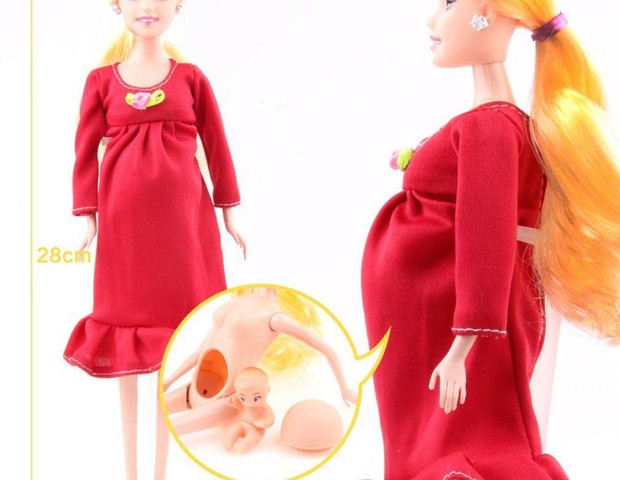 O bebê da Barbie está para chegar! Boneca Barbie grávida vai para o  hospital! Vídeos para meninas 