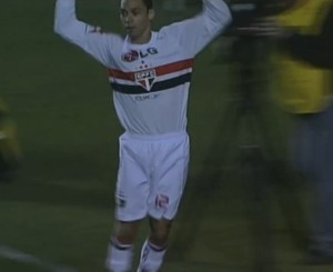 São Paulo goleia o Palmeiras por 4 a 1, em 2006, com dois de Ricardo Oliveira