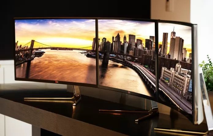 Monitores com display curvo da LG (Foto: Divulgação/LG)
