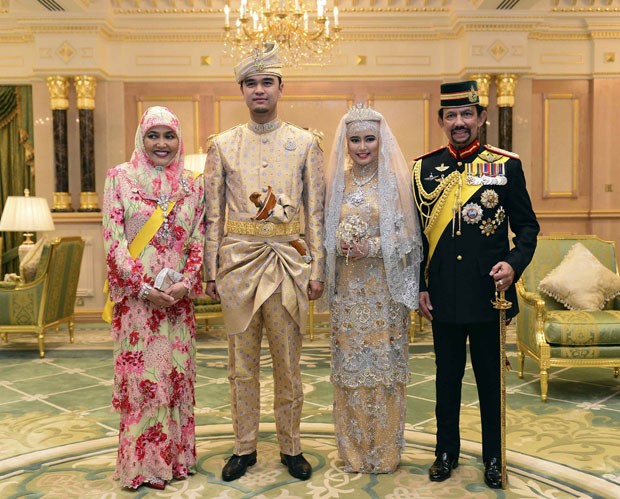 Princesa Hajah Hafizah Sururul Bolkiah se casou com Pengiran Haji Muhamad Ruzaini. (Foto: Ahim Rani/Reuters)