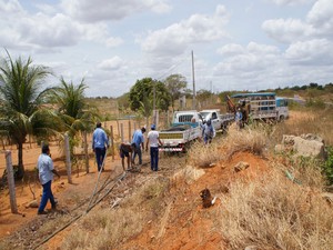Técnicos da Caern durante fiscalização na região Oeste do RN (Foto: Divulgação/Caern)