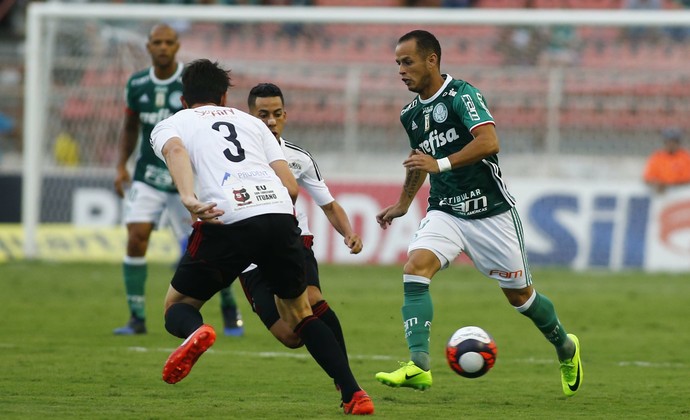 Análise: primeira derrota do ano tem Palmeiras com erros e sem inspiração