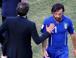 Pirlo Italia x Uruguai (Foto: Reuters)