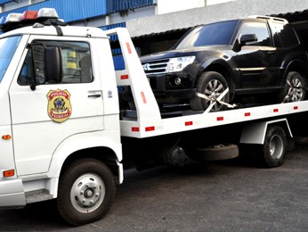 PF suspeita que carro apreendido em Maracaípe é roubado e clonado (Foto: Divulgação/ Polícia Federal)