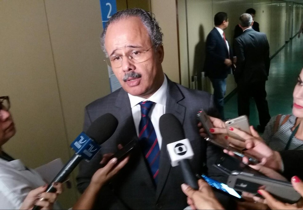 O relator da reforma política na Câmara, deputado Vicente Cândido (PT-SP) (Foto: Bernardo Caram/G1)