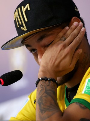 Neymar chora ao lembrar lesão e 
diz que torcerá por Messi na final (Wilton Junior/Estadão Conteúdo)