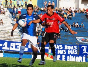 Rodrigão no Aimoré, contra o Brasil de Pelotas (Foto: Divulgação / Aimoré)