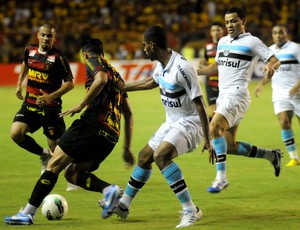 Sport x Grêmio (Foto: Aldo Carneiro/Pernambuco Press)