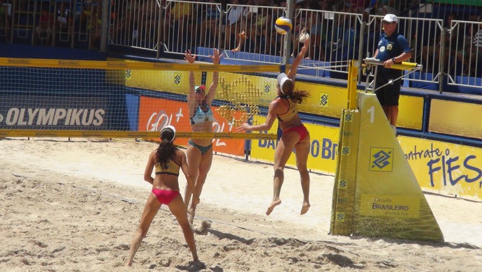 Larissa e Talita, no SuperPraia (Foto: Estéfane Padilha/GloboEsporte.com)