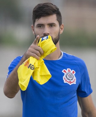 Corinthians admite saída de Felipe e procura substituto; veja quem agrada