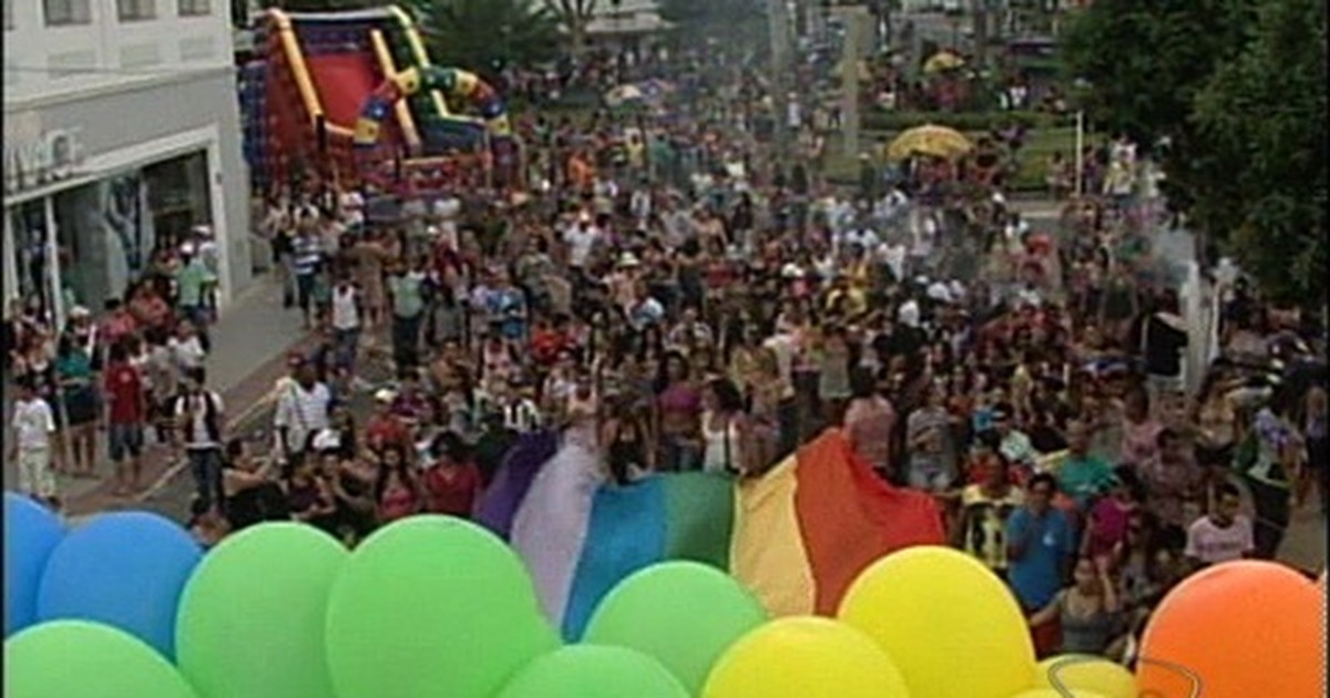 G Parada Gay Atrai Milhares De Simpatizantes Ao Norte Do Es Not Cias Em Esp Rito Santo