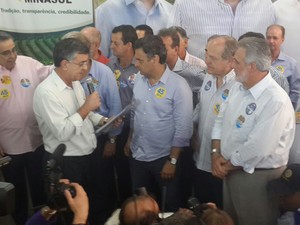 O candidato Aécio Neves durante encontro com cafeicultores em Varginha (MG) (Foto: Lucas Soares/G1)