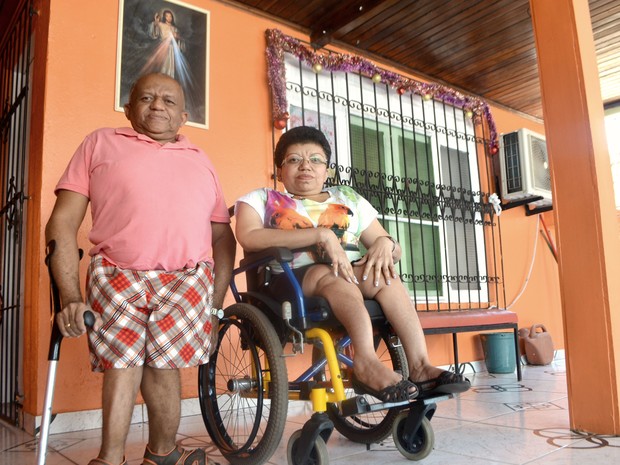Irmãos sobreviram com doença chamada de ossos de vidro (Foto: Abinoan Santiago/G1)