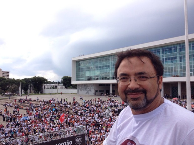 Sindicato convocará assembleia para definir sobre o fim da greve (Foto: Sabrina Coelho/ G1)