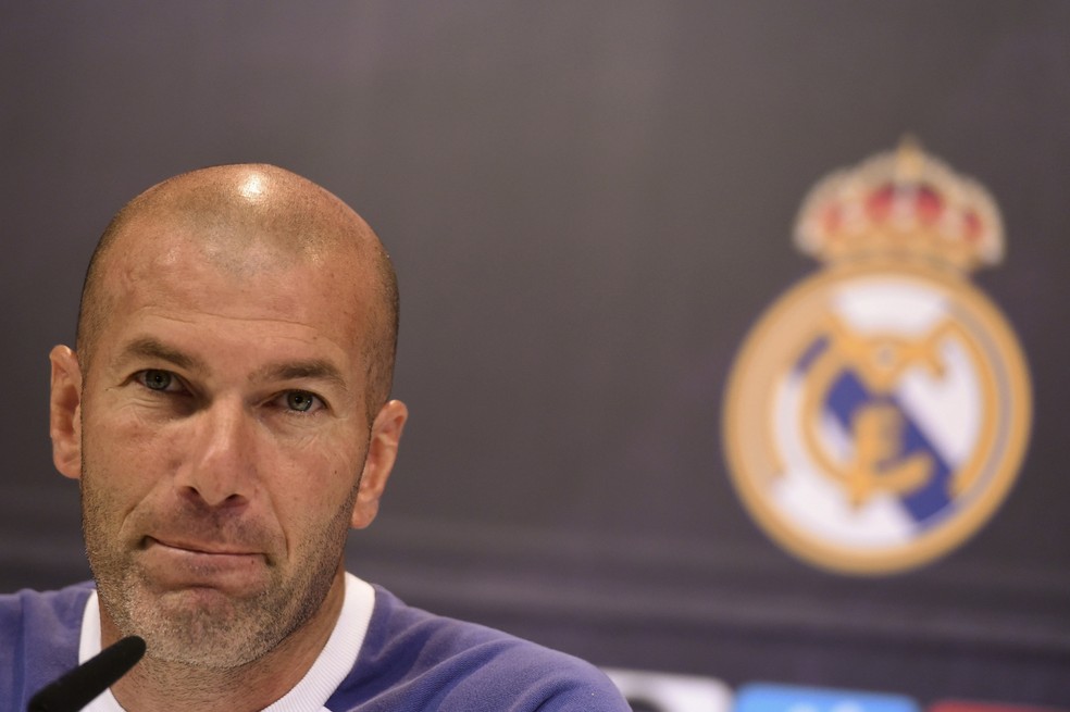 Zinedine Zidane pode levar o Real Madrid ao primeiro título espanhol desde 2012 (Foto: EFE)