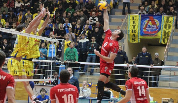 Lokomotiv Kharkiv (Foto: Divulgação)