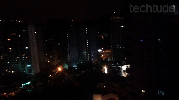 Foto feita com o Moto G durante a noite (Foto: Isadora Díaz/TechTudo) Foto feita com o Moto G durante a noite (Foto: Isadora Díaz/TechTudo)