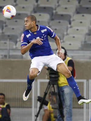 Mayke, lateral do Cruzeiro (Foto: Washington Alves/Light Press/Cruzeiro)