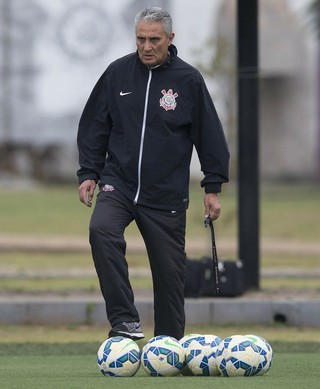 Tite elogia Roger e vê Grêmio semelhante ao que ele dirigiu