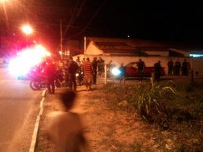 PM foi baleado dentro de casa, na rua Petra Kelly, em Nova Parnamirim (Foto: Diego Lemos/G1)