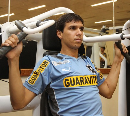 Pablo Zeballos treino botafogo (Foto: Satiro Sodre/SSPress) Pablo Zeballos treino botafogo (Foto: Satiro Sodre/SSPress)