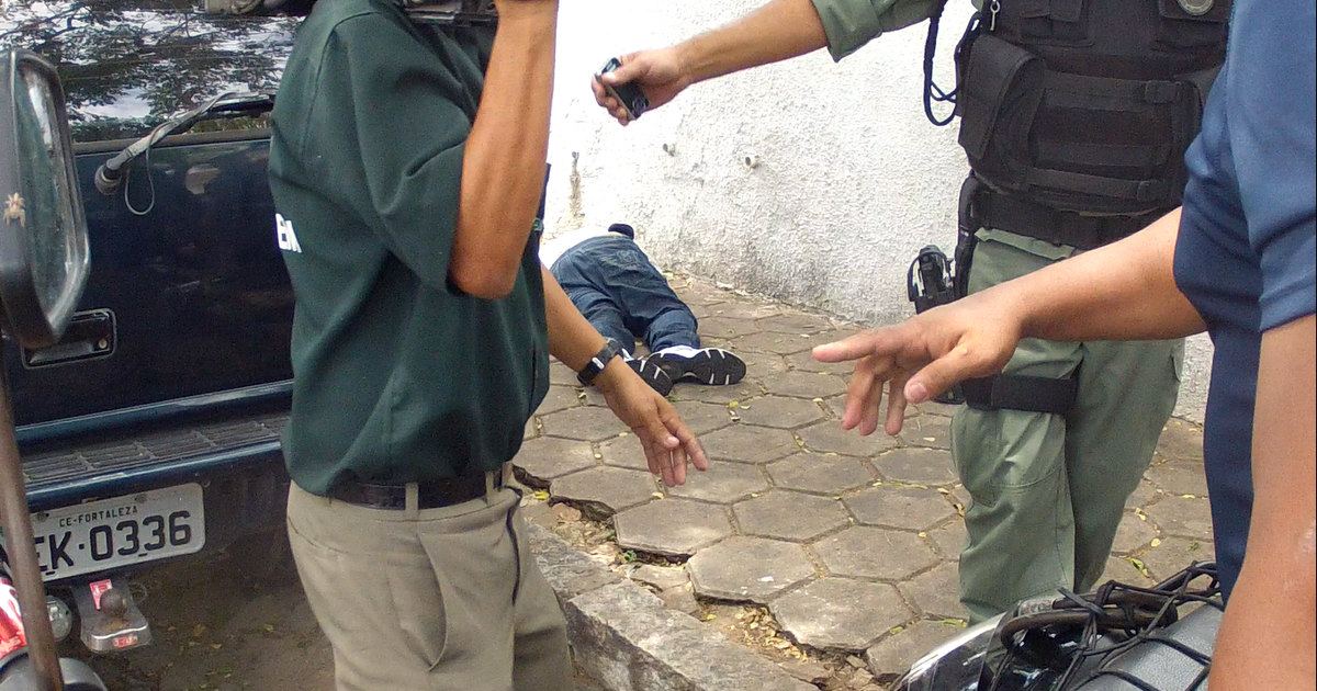 G Policial Militar Assassinado No Bairro Joaquim T Vora Em