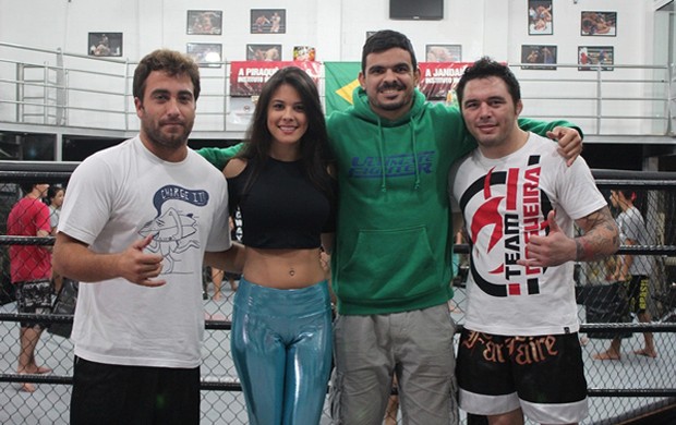 MMA Camila Oliveira (Foto: Divulgação)
