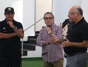 Muricy Ramalho, Carlos Miguel Aidar e Ataíde Gil Guerreiro (Foto: Rubens Chiri/saopaulofc.net)