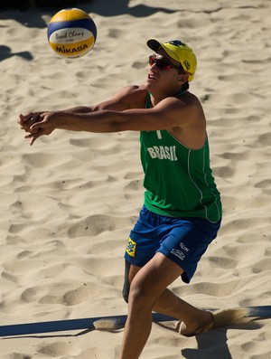 george wanderley, mundial sub-19 de vôlei de praia (Foto: Divulgação / FIVB)