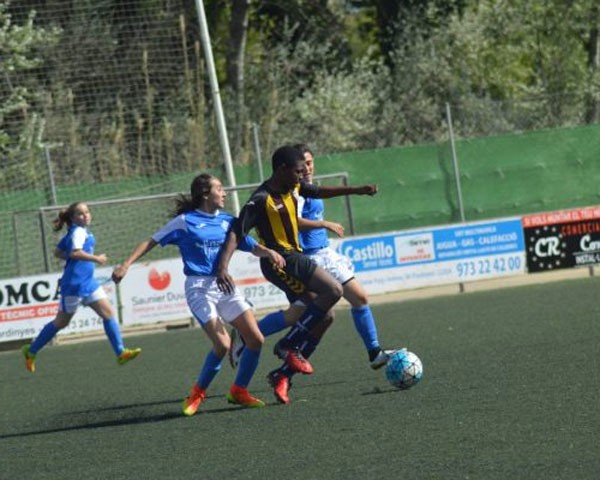 As meninas do AEM de Lleida em ação (Foto: Divulgação)